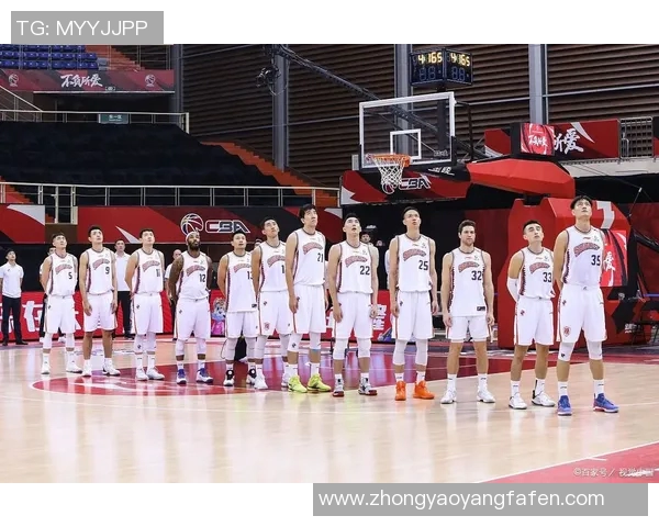 CBA激战上海久事迎战天津队全力争胜展现篮球魅力